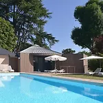 Logis Le Parc &