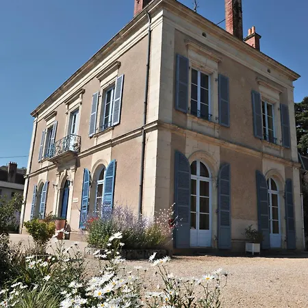 Hotell Logis Le Parc & Château-Gontier