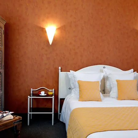 Logis Le Parc & Hotell