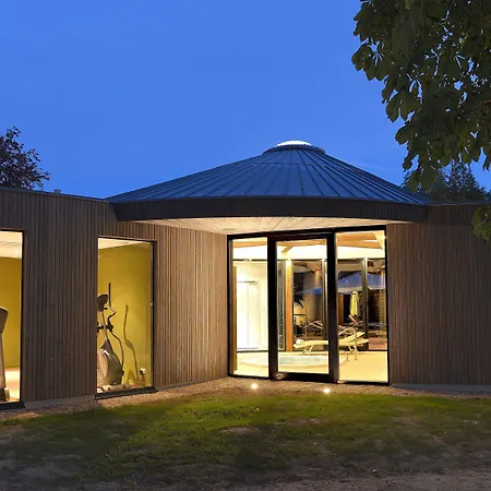 Hotel Logis Le Parc &