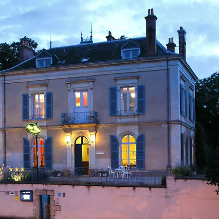 Logis Le Parc & Château-Gontier