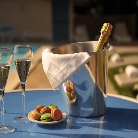 Logis Le Parc & 3* Château-Gontier