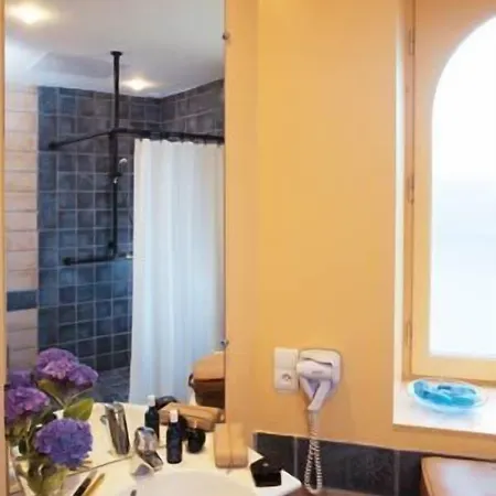 Logis Le Parc & 3* Château-Gontier