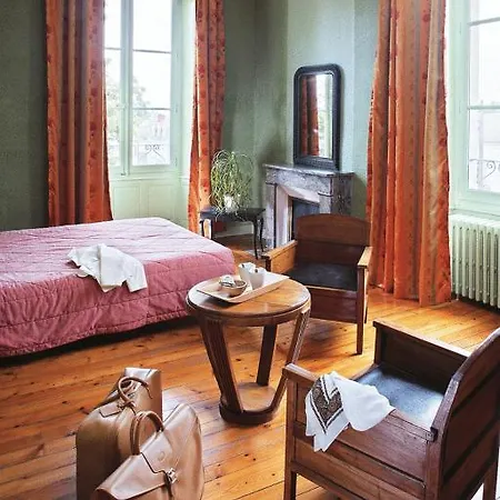 Logis Le Parc & Hotel 3*