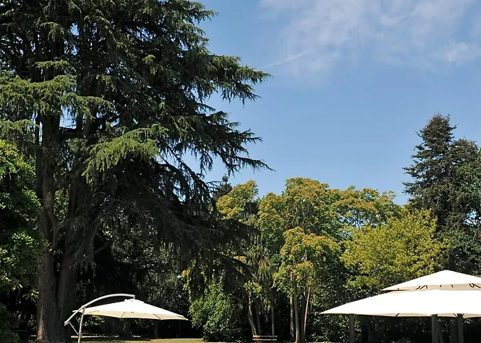 Hotel Logis Le Parc Hotel&spa 3*