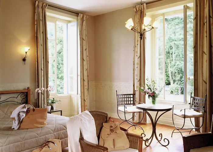 Hotel Logis Le Parc & Château-Gontier