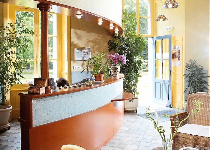 Hotel Logis Le Parc Hotel&spa Château-Gontier